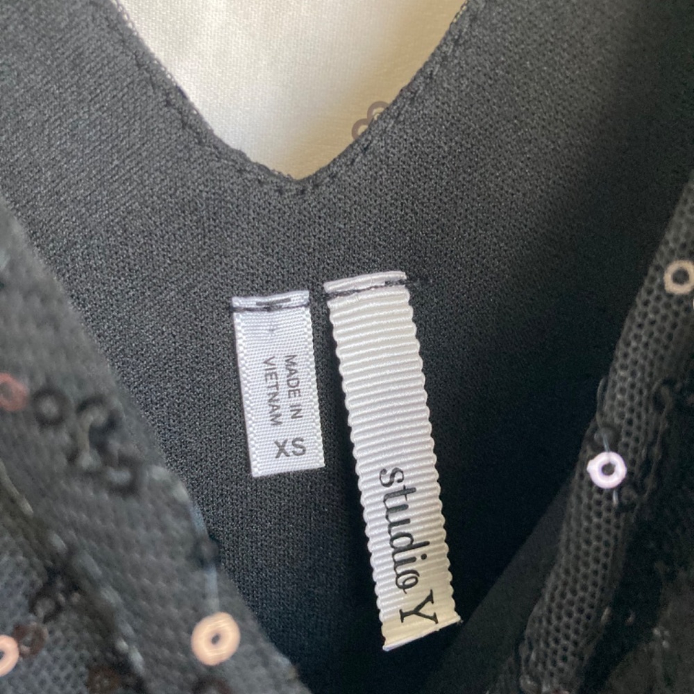 Black cocktail dress - Picture 4 of 5